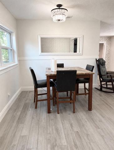 2400 S LAUREL AVENUE, Sanford, FL 32771
