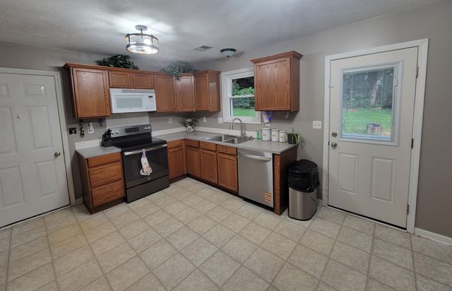 108 Summit Court, Nicholasville, KY 40356