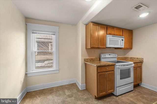 743 BERRYVILLE AVE, Winchester, VA 22601