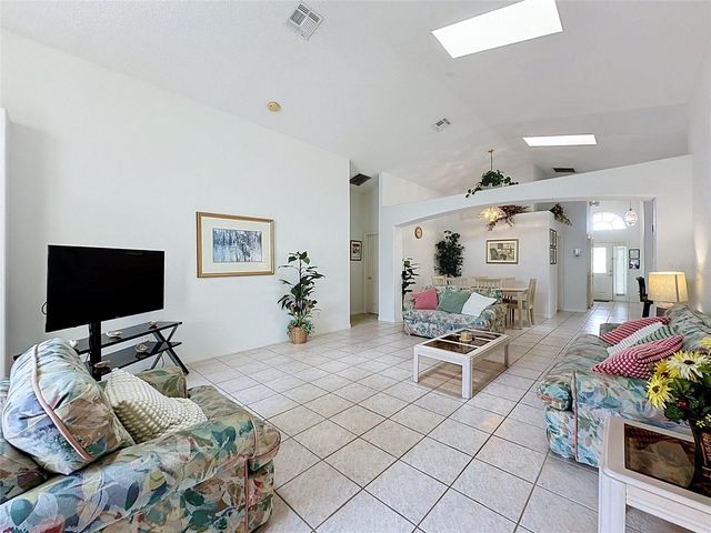 2647 ONEIDA LOOP, Kissimmee, FL 34747