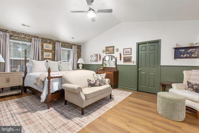 68 COAKLEY LN, Fredericksburg, VA 22406