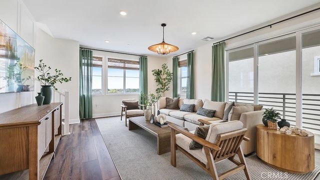 27461 N Limber Pine Place, Valencia, CA 91381