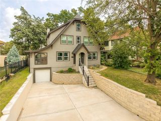 3651 Southwest Trafficway, Kansas City, MO 64111