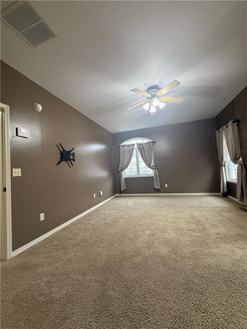 707 Deer Trail Street, Parsons, KS 67357