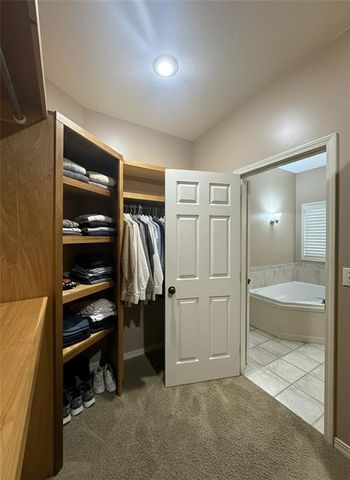 707 Deer Trail Street, Parsons, KS 67357