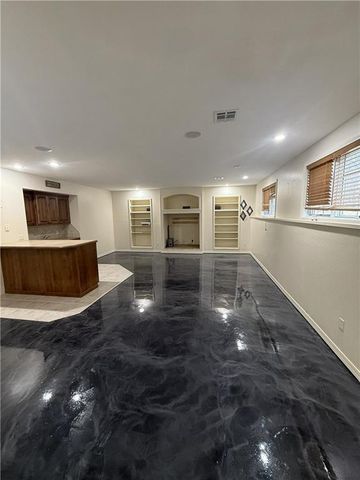 707 Deer Trail Street, Parsons, KS 67357