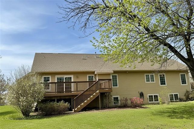 707 Deer Trail Street, Parsons, KS 67357