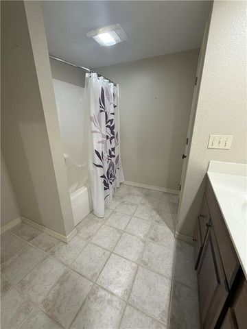 707 Deer Trail Street, Parsons, KS 67357