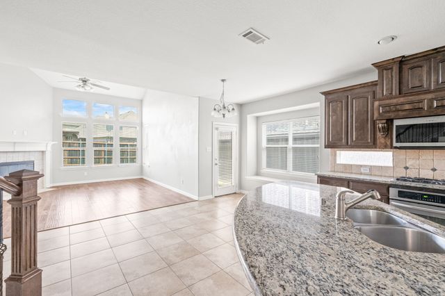 4855 Whispering Lake Drive, Frisco, TX 75036