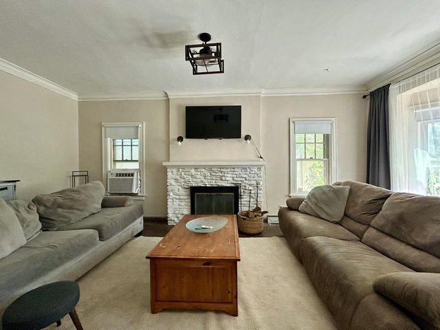 4746 N 74th STREET, Milwaukee, WI 53218