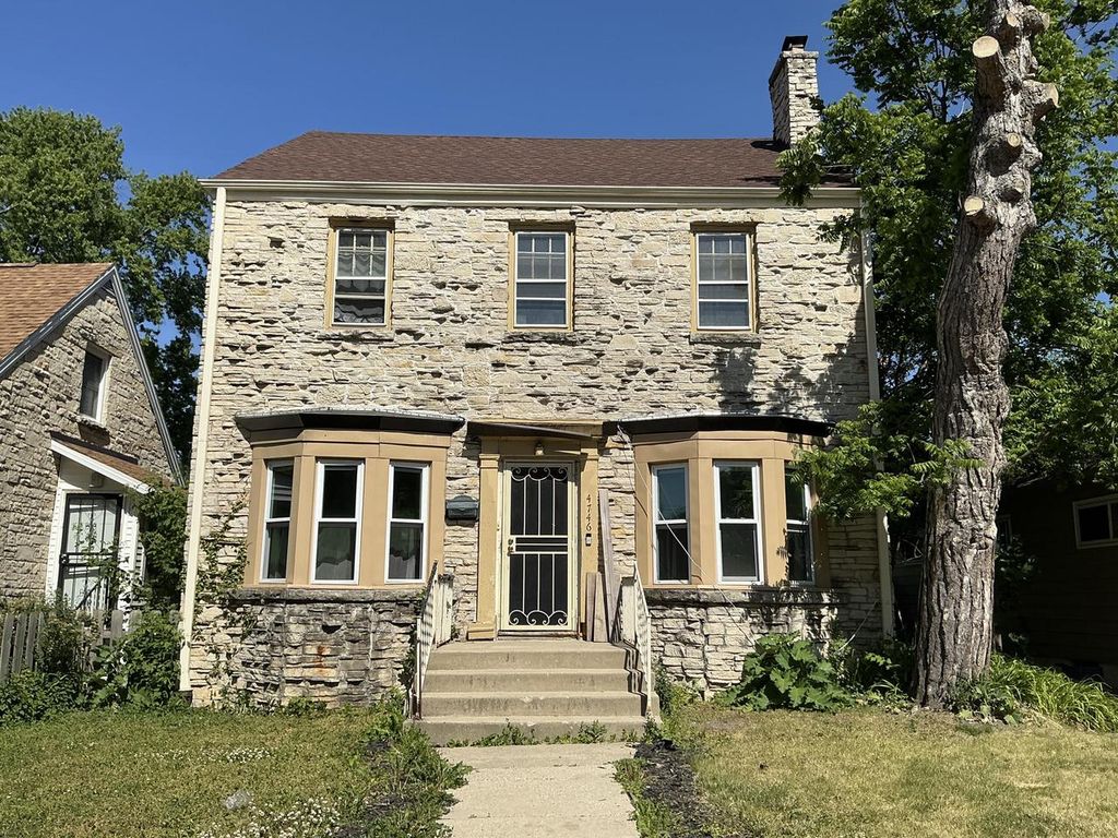 4746 N 74th STREET, Milwaukee, WI 53218
