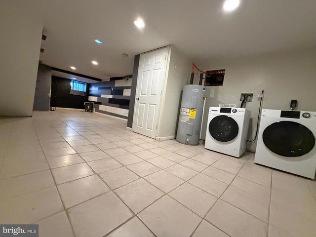 5746 N WOODSTOCK ST, Philadelphia, PA 19138