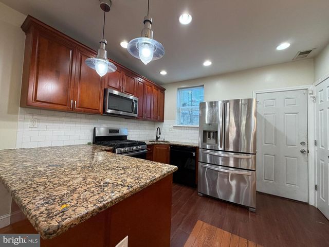 5746 N WOODSTOCK ST, Philadelphia, PA 19138