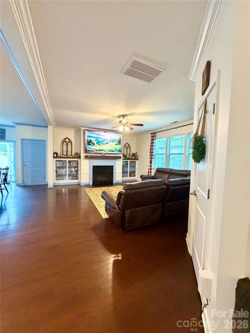 16523 Landen Forest Lane, Davidson, NC 28036