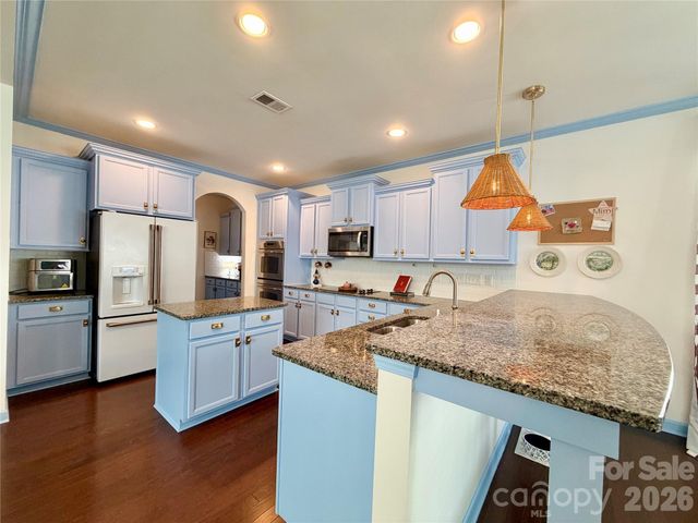 16523 Landen Forest Lane, Davidson, NC 28036