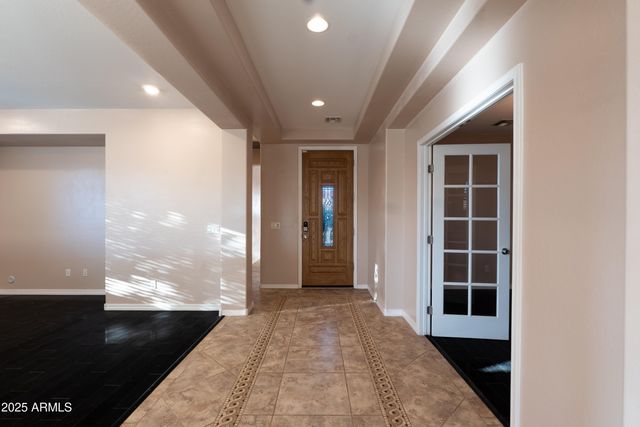 453 W LANTANA Place, Chandler, AZ 85248