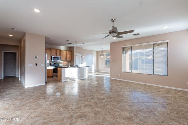 453 W LANTANA Place, Chandler, AZ 85248