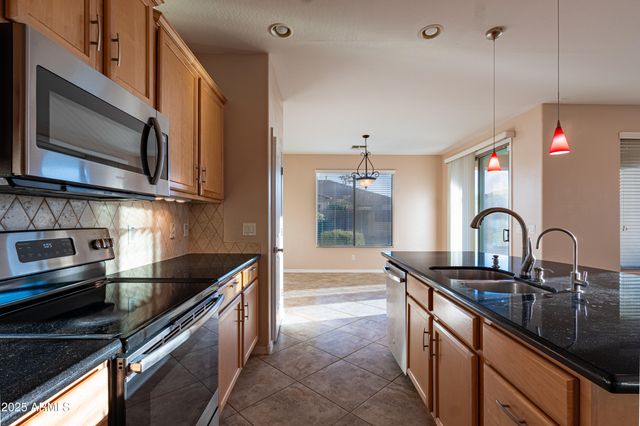 453 W LANTANA Place, Chandler, AZ 85248