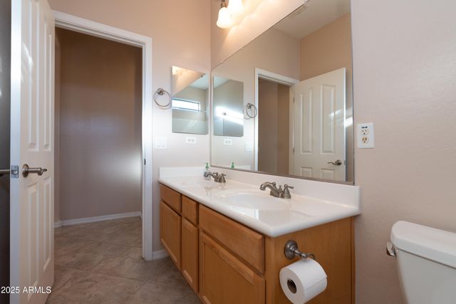 453 W LANTANA Place, Chandler, AZ 85248