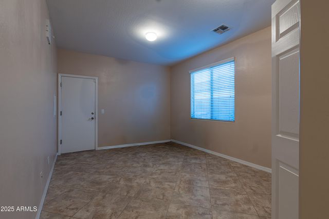 453 W LANTANA Place, Chandler, AZ 85248