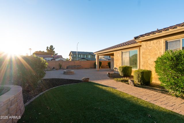 453 W LANTANA Place, Chandler, AZ 85248