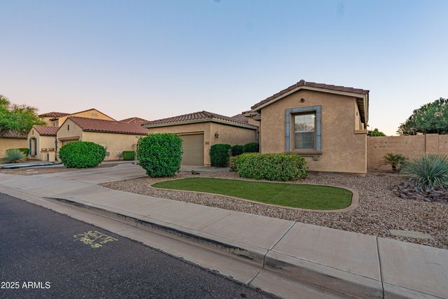 453 W LANTANA Place, Chandler, AZ 85248