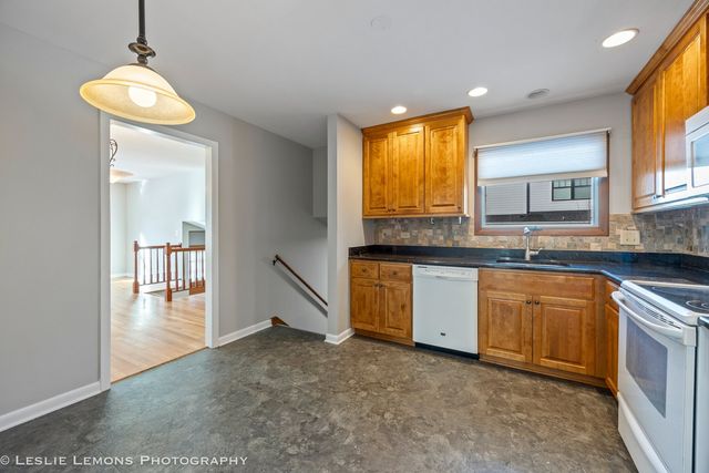 1028 Douglas Avenue, Naperville, IL 60540