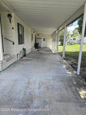 14372 Sandhurst Street, Brooksville, FL 34613