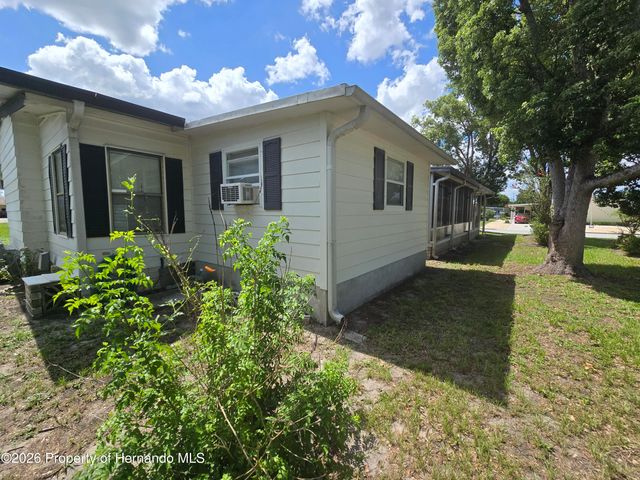 14372 Sandhurst Street, Brooksville, FL 34613