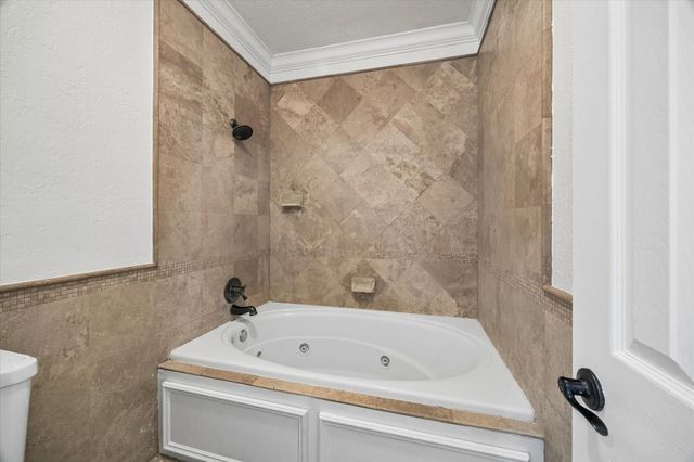 11711 Memorial Drive 515, Houston, TX 77024