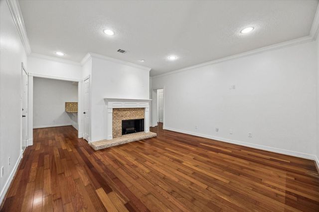 11711 Memorial Drive 515, Houston, TX 77024
