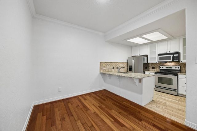 11711 Memorial Drive 515, Houston, TX 77024