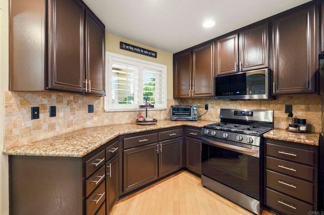 29767 Platanus Drive, Escondido, CA 92026