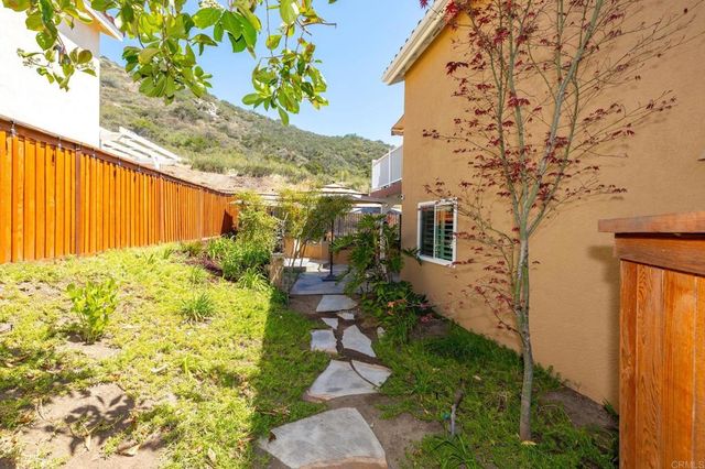 29767 Platanus Drive, Escondido, CA 92026