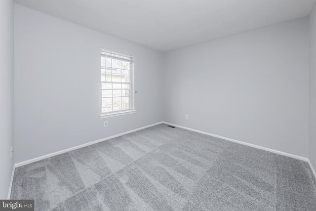 13 BREARLY DR, Sicklerville, NJ 08081
