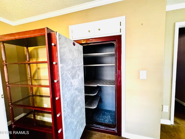 325 Avenue Of The Acadians, Opelousas, LA 70570