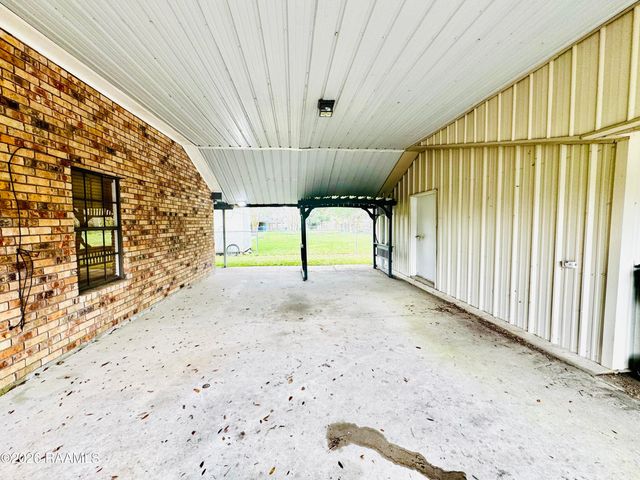 325 Avenue Of The Acadians, Opelousas, LA 70570