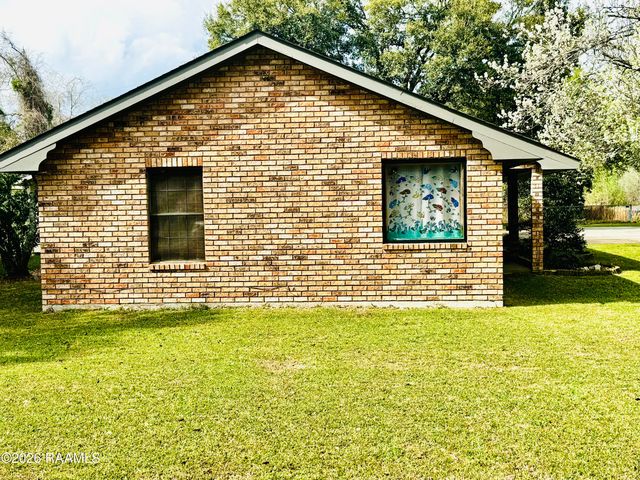 325 Avenue Of The Acadians, Opelousas, LA 70570