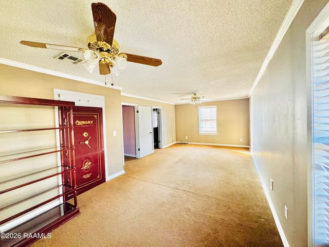 325 Avenue Of The Acadians, Opelousas, LA 70570