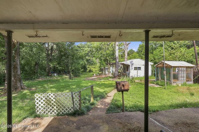 3887 Forest Hill Road, Jackson, MS 39212