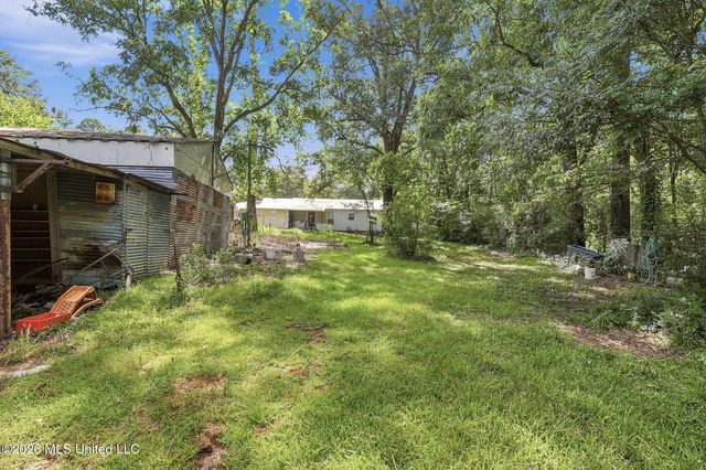 3887 Forest Hill Road, Jackson, MS 39212