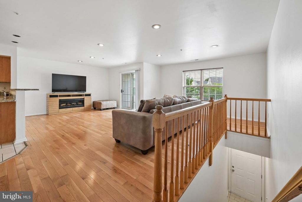 1504 LAKESIDE DR, PALMYRA, NJ 08065 — photo 5