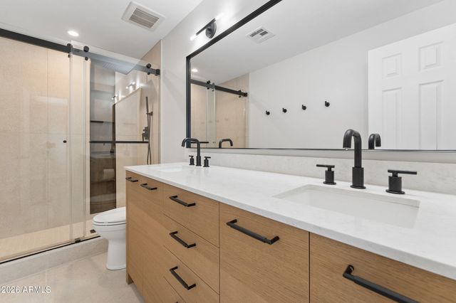 6107 N 87TH Place, Scottsdale, AZ 85250