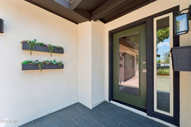 6107 N 87TH Place, Scottsdale, AZ 85250