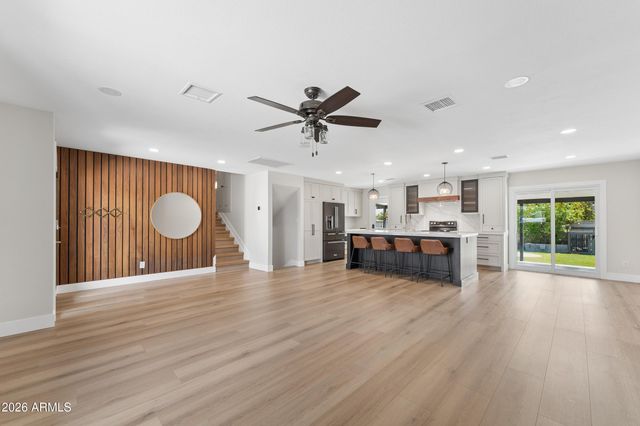 6107 N 87TH Place, Scottsdale, AZ 85250