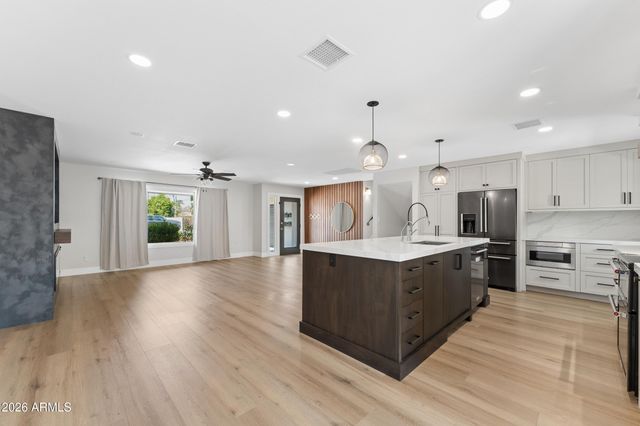 6107 N 87TH Place, Scottsdale, AZ 85250