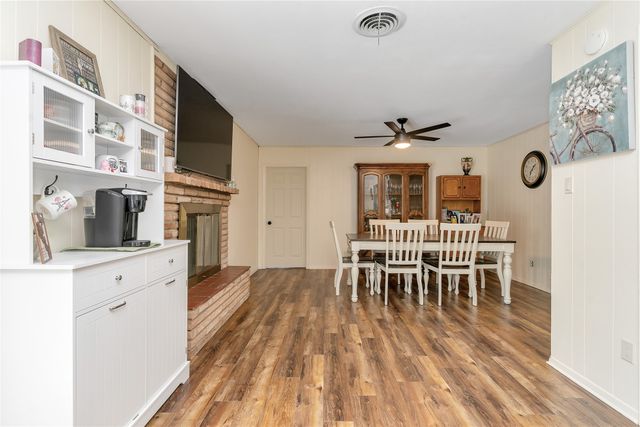 1328 Brookside Drive, Hurst, TX 76053