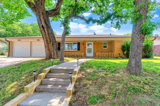 1328 Brookside Drive, Hurst, TX 76053