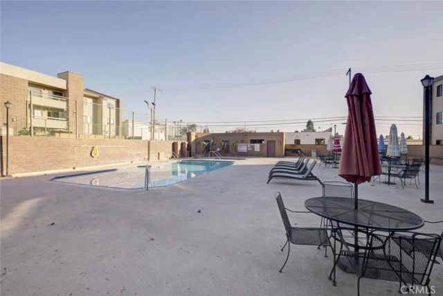 424 Oak 128, Glendale, CA 91204