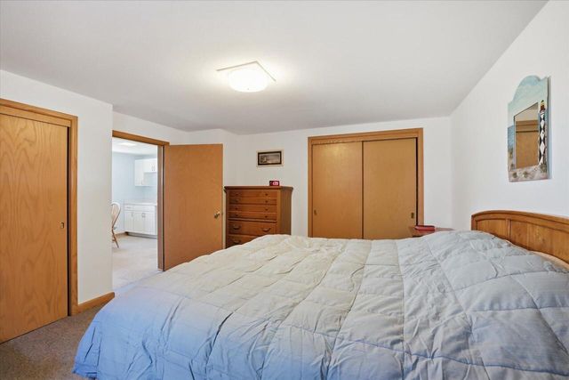 531 Lookout DRIVE, Pewaukee, WI 53072